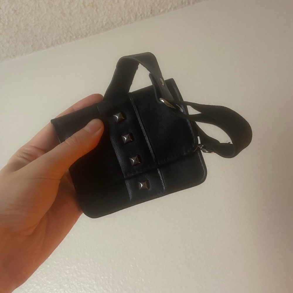 FINAL WEEK Leg Wallet